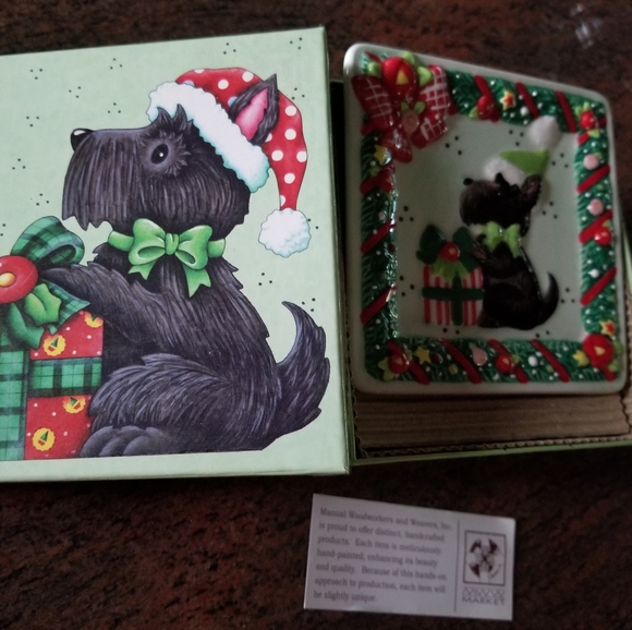 Manual Woodworkers and Weavers Scottie Dog Ceramics - Picture 4 of 4